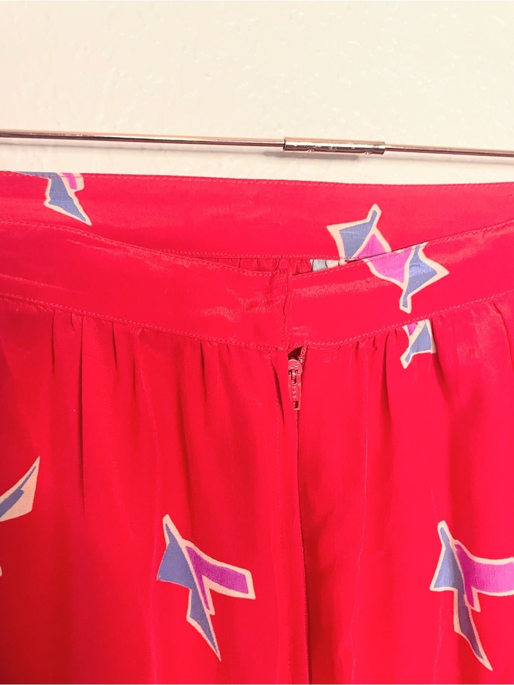 Vintage Red 100% Silk Geometric Print Midi Skirt Size 10 - Picture 5 of 8